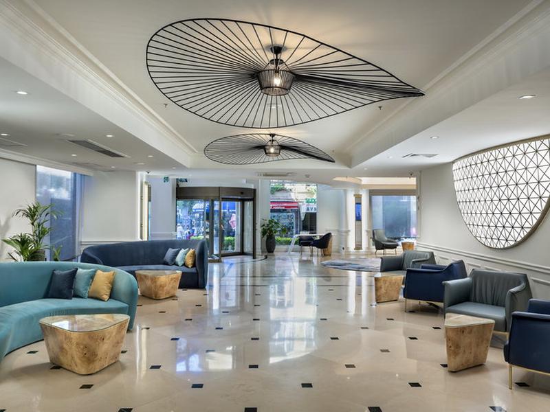 26E67280B51F4F7301C68ADE48095D40