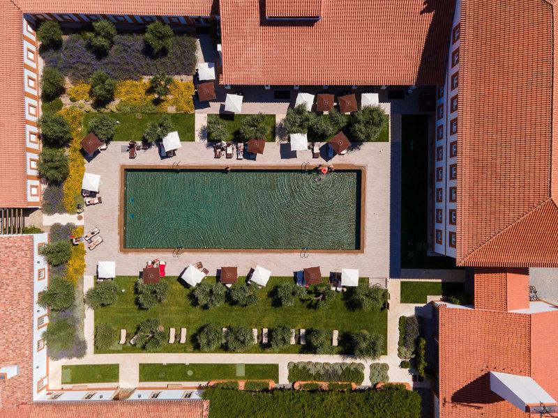 517904C27474862D50BDD66943E4C282