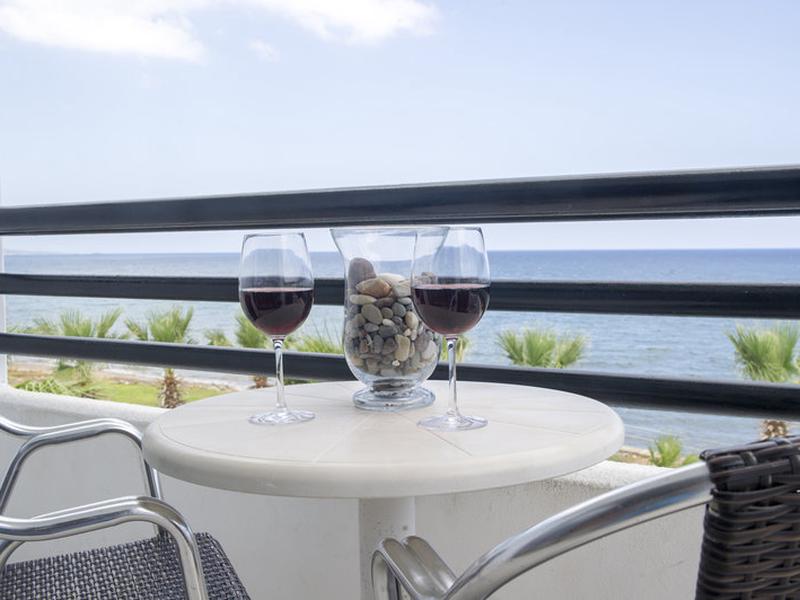 8CE6AB8DC51964DC964033424E15F12B