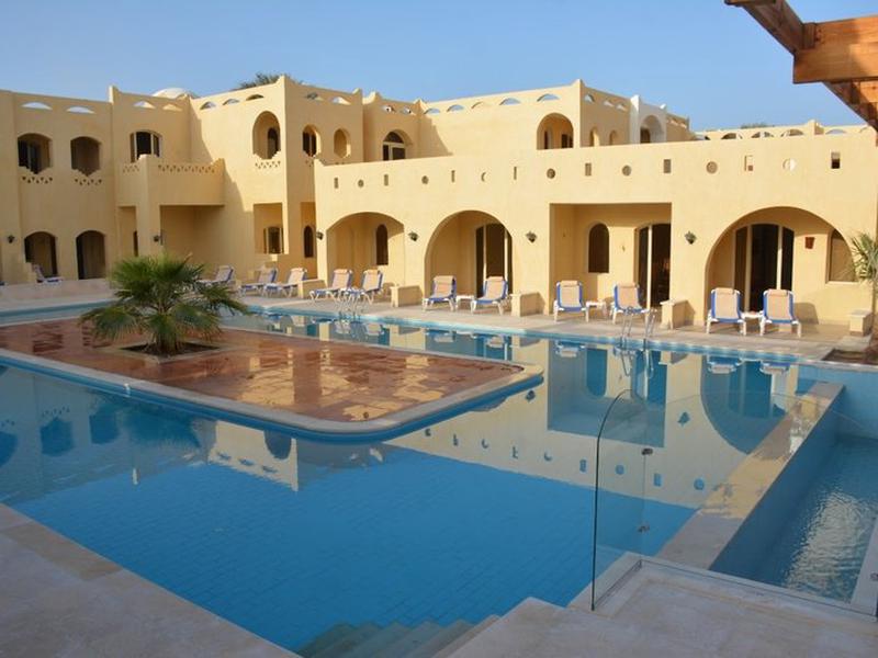 F3542D014F1EF1FFE560122473DFC1EB