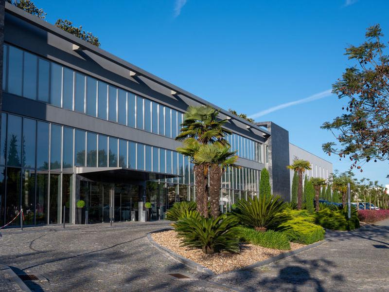 E322C44CB7B9B1EB5C1931773B745A16