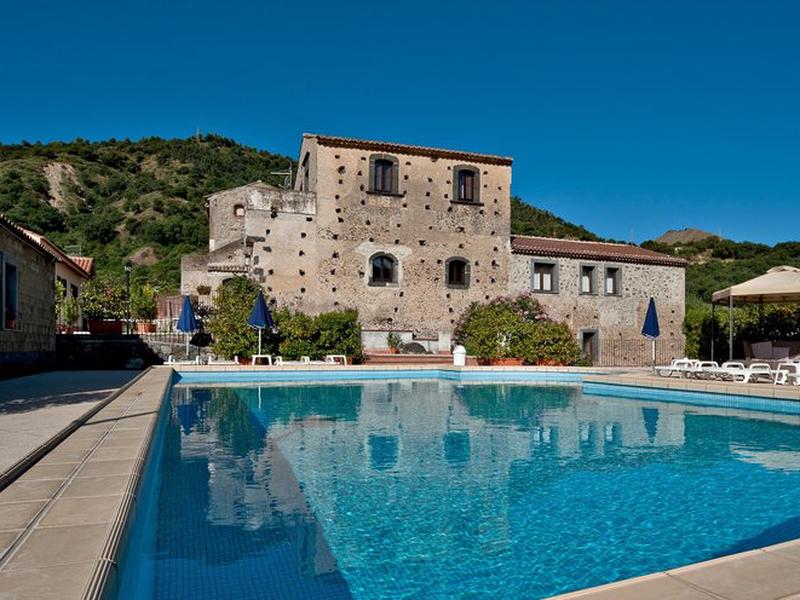 0C1EF27848911F1212668FC3FEA02C2E