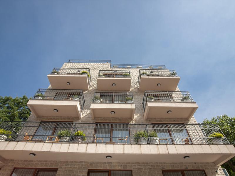 Hotel Twelve by Aycon
