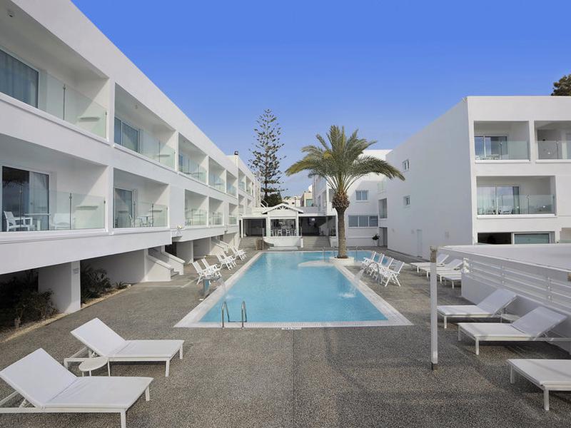 AB6420F707C2733C383340A71A8E9883