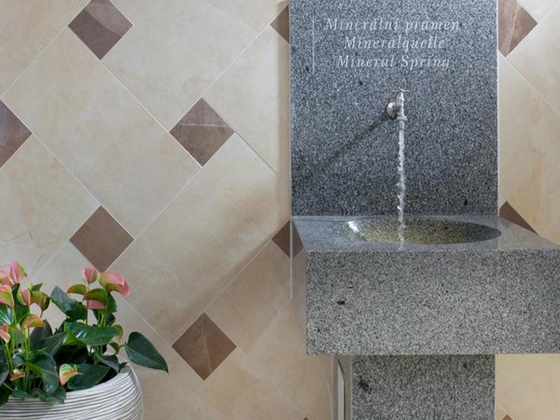 787AF926B92C85FB1366F589DAF8D039