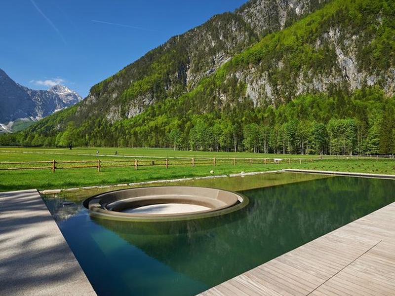 E021CB98F4FED4FB2AD4E0A35A2E5BDC