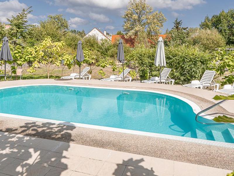 CBD9FFC6256B3DE039DC1FA451F8466E