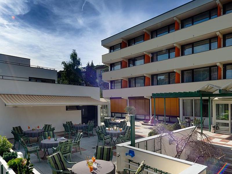 5DABEA471E408A99D2BD0C5983AE1B80