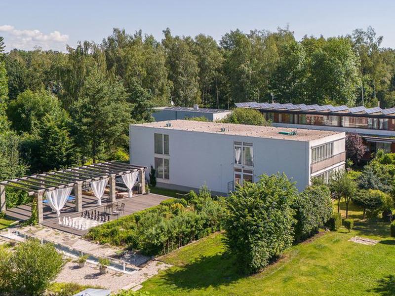 D8A5112AC2BAD2F5FDD1C24F3B6EA5E8