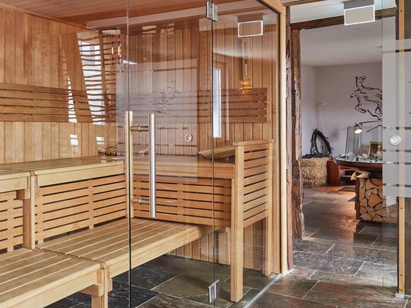 97F9BB700E0E7C65D242FEEB09A3FEE8