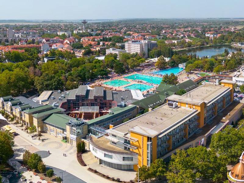 0BAEC507F62DF42F90DEE75D347049C2