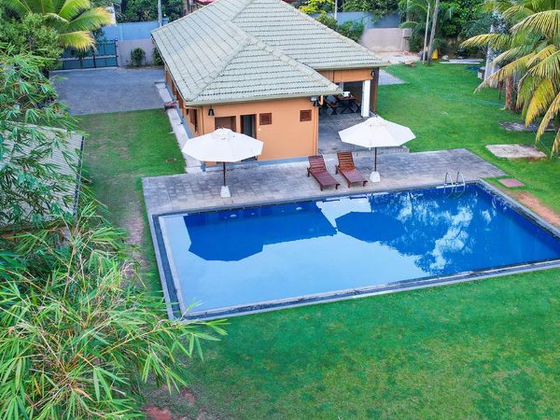 2BBB486E4949F40FD0E5AAE17641E479