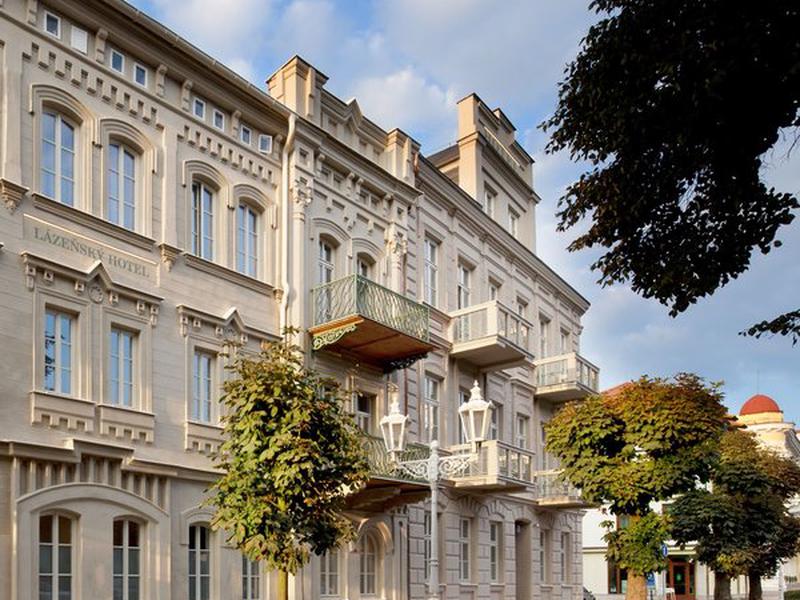 8DCA48C2A3D915E5E58BD9436536E12C