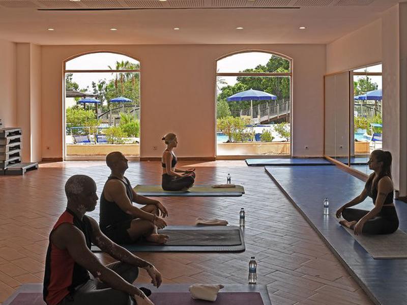 2E2C39380F291A0AE1C77F586114EC41