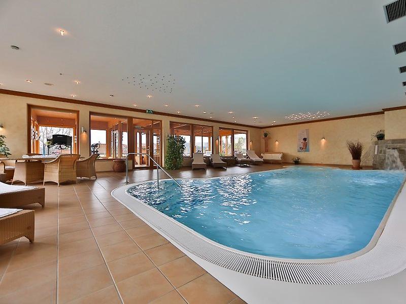 9775A7A9076149E9233B9E5FE3F8DF57