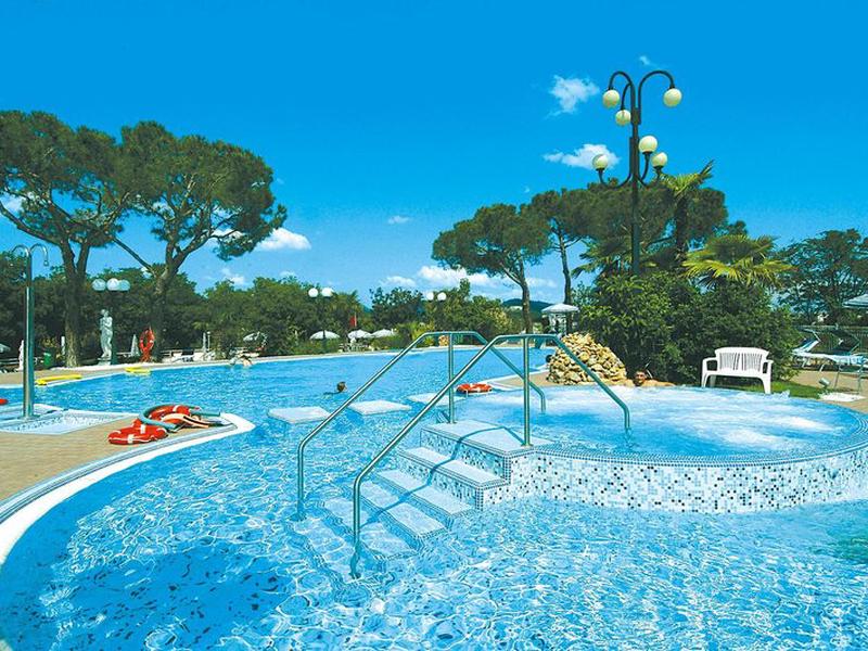 F604D9606B6A654F02C61A31F025715C