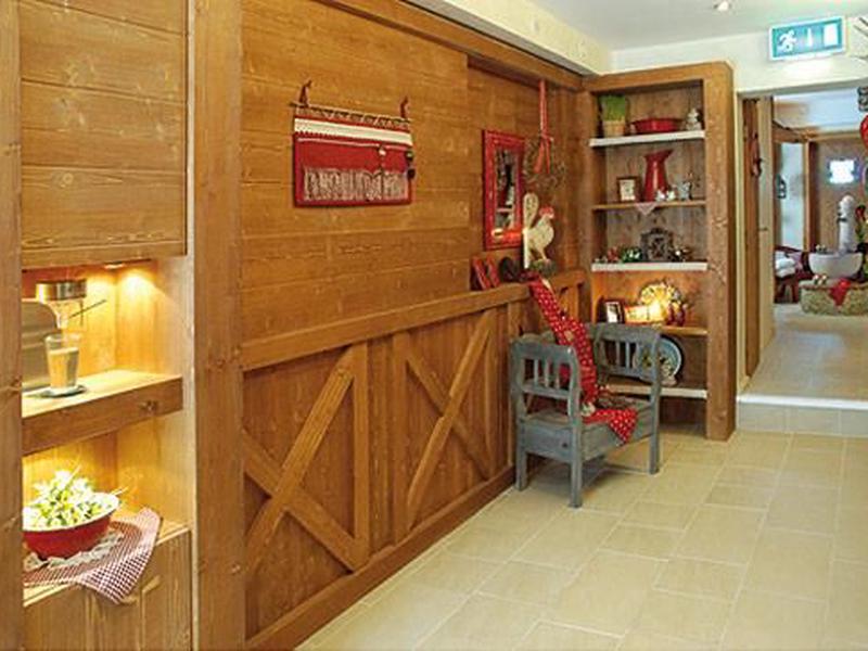 69DFE03F2976F2CE16A0C3E5381CEA81