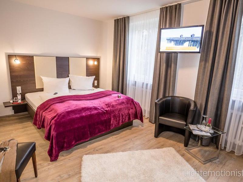 A8A366A148DE2DD36EF3B09A3B7933B8