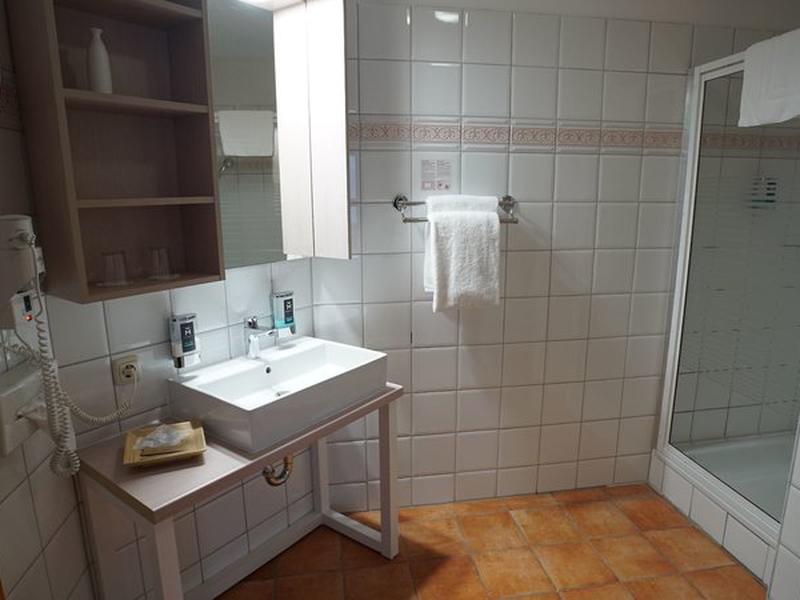 E0C26C644A22C89AF2553FCB77C0C34F