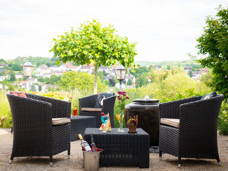 B9DAFBDE6EC2CE78D67EDC0BA6DE618F