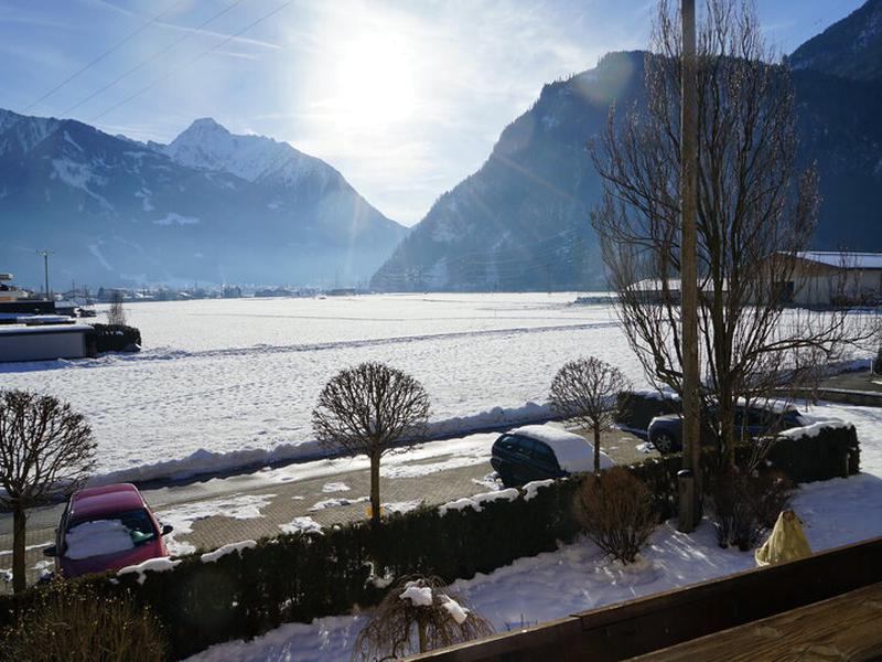 FDAB90E5A80374B9E9AFAA4418A1C397