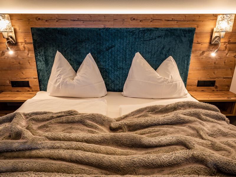 45FB9017A276CB3A3B556D5698708BE4