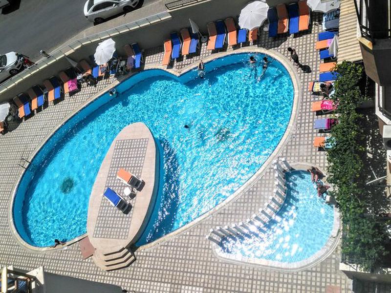 839CA8179C18D930A8C9699FAF5668FE