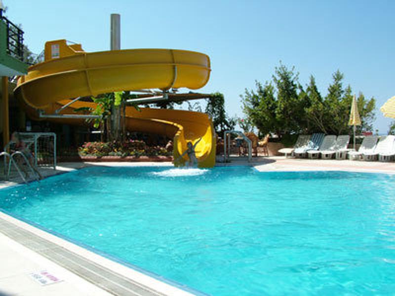 9896AA1507C3F4EC20D3EDEAF2DF8783