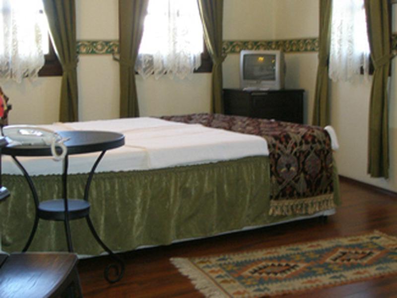 F795040DA88BAE48A0F4A73DA24E61DD