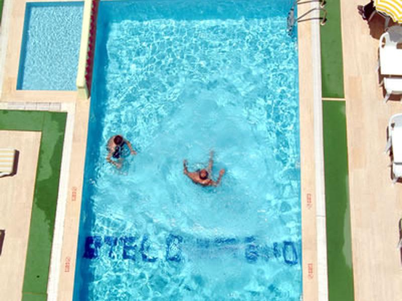 B9CBE9C230BDFDE11F1F499828B3B3CA