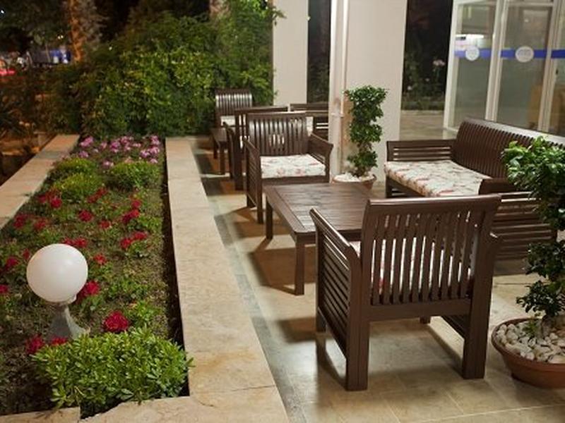 825FE06FF6F6DE96D2E43A61619CBF5C