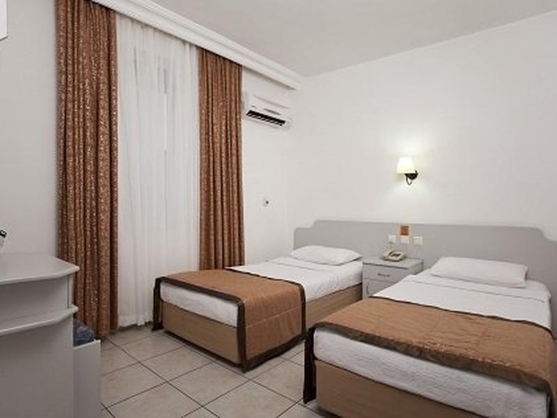 0AAFB64BD10AEE68AC4AE5DBFC7B6C6A