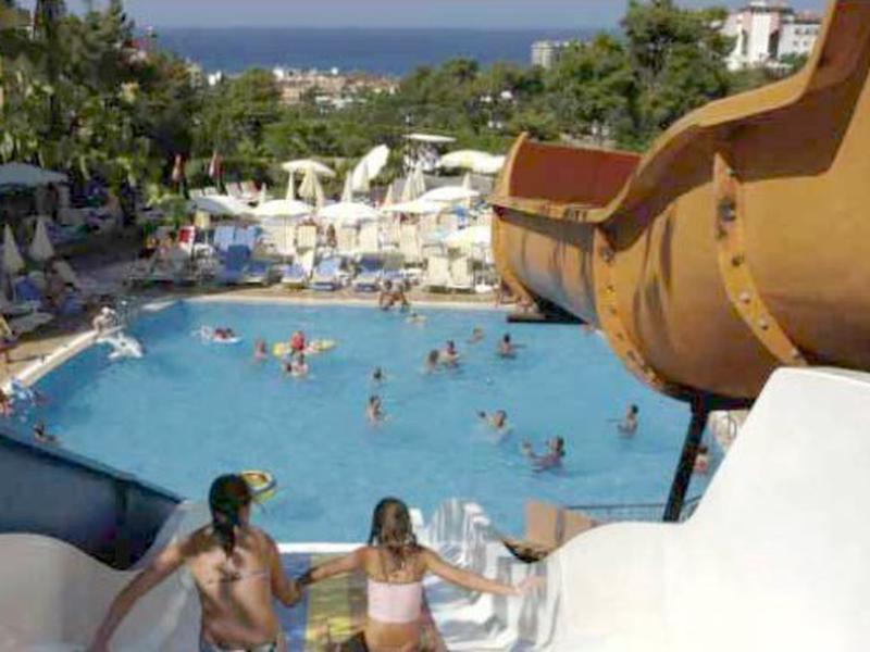 52CACAAAA7D4B57105E4653823A86BB0