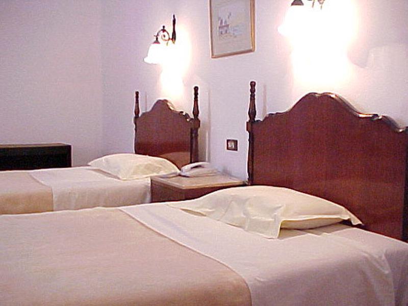 FE438AFFB867E53FB777AAE209EA6F06