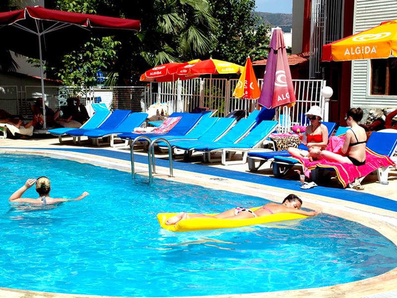 5697B5AD838E0161C144E4A0E7CC3075