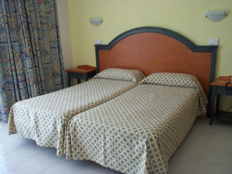 2DB319C6DEB11CD92DDBD217E7587BD4