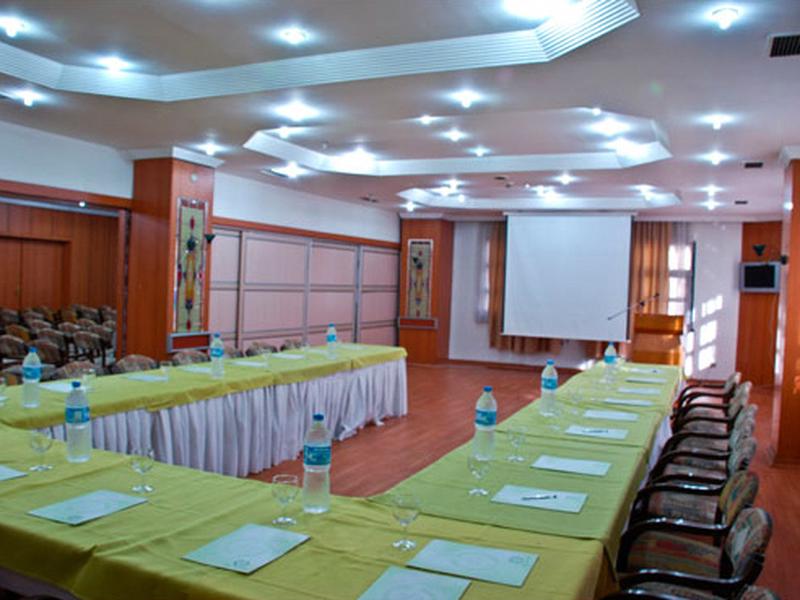 75C2E129FF3668ADFB4AF4D30E25B026