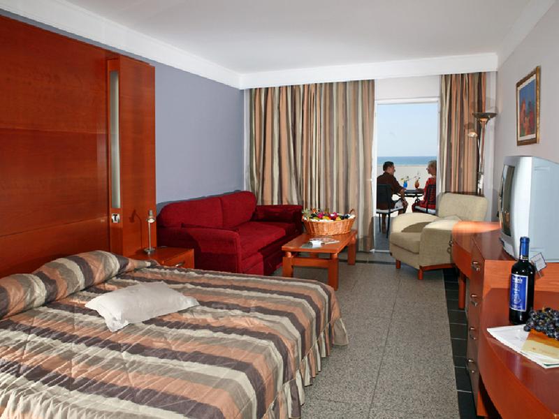 F1BAFCF34AE23B48851138E6184A85F3