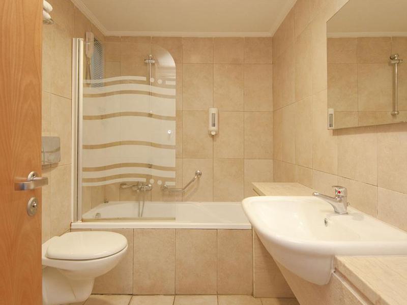 7FC4DB64192F15232120D0184DDBCC76