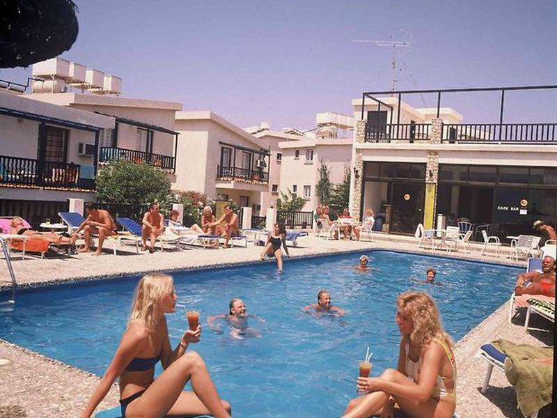 6C92B45F825F206769E0AD42D2B353F5