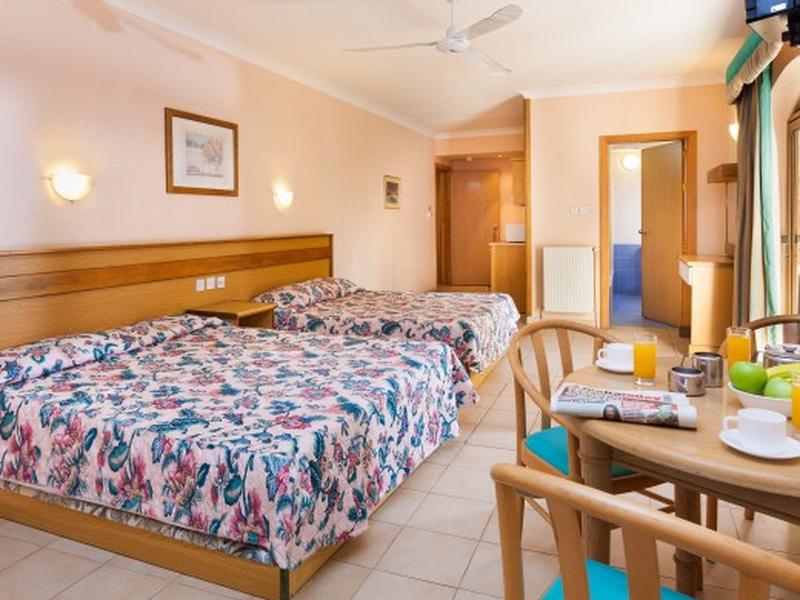 1475D135D357C23B2E67A700C7E85D7F