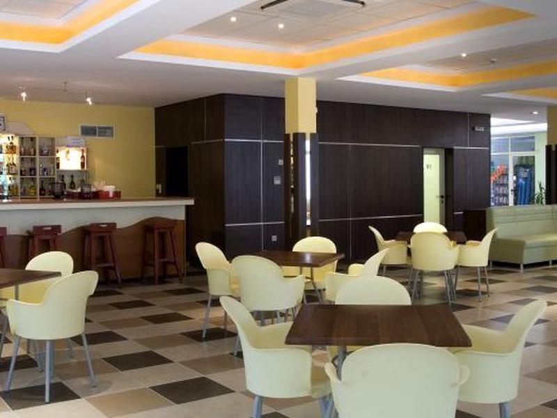 6B835C50C6F3C2CBF4E2EC084E931E66