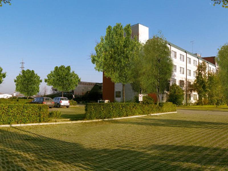 201EBF3549E9F8A6D2DB14DDED79DD02