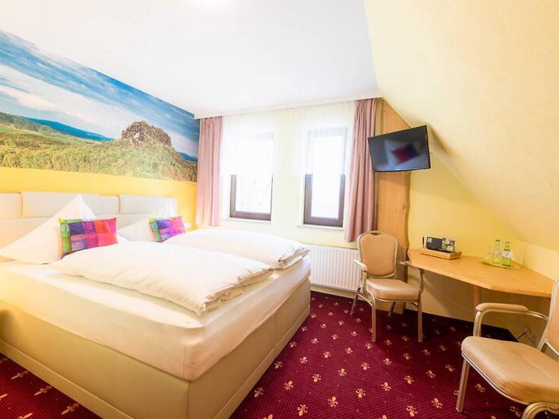 4A7FD562D0D71516ED1B145297486B04