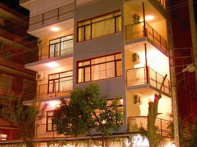 FB007A9D3B8A680185728553FE593D46