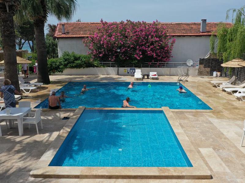 EEC760895391D885E9B0C92AD3D570AF