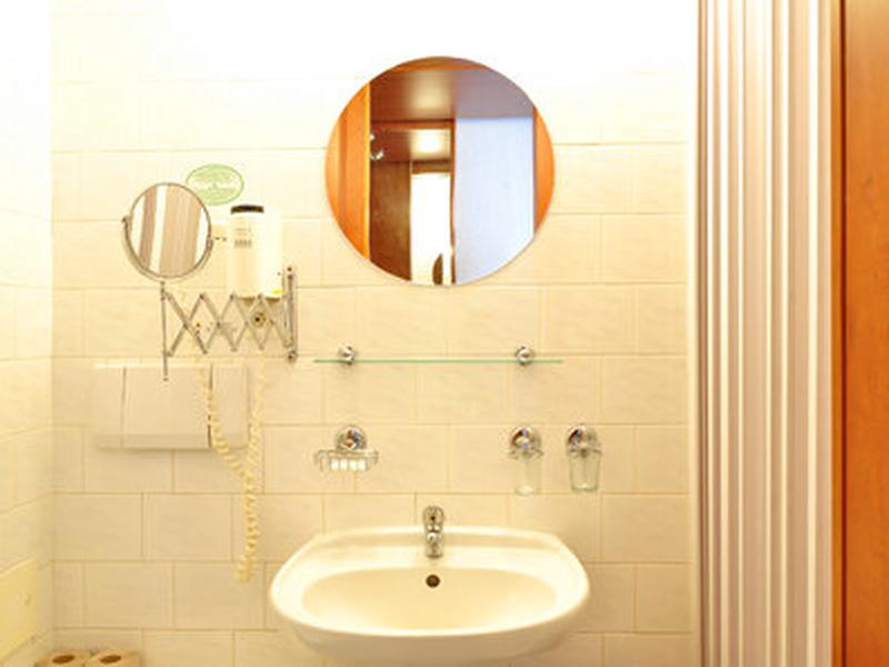 E4799870AA0116C9D6B8A2FEC6FE73D2