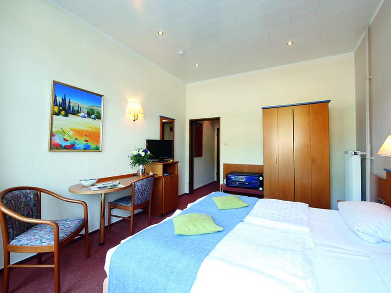 C187B41CB9B37DA9F7EF88416246A078