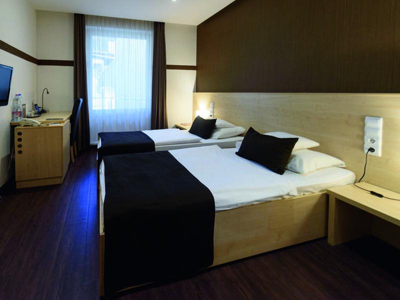 1304762E6C4F3695125FF2634D94B3F3