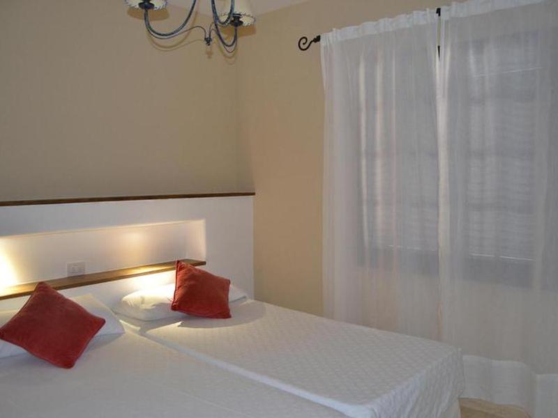 D87B7AC0802D8E979D240714578145A8